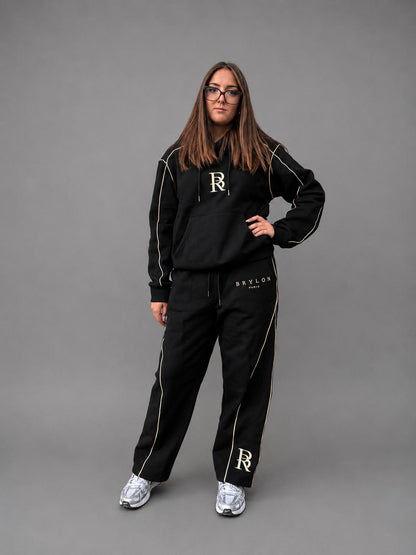 Ensemble Élite 2026 noir BRYLON PARIS porté par une femme
